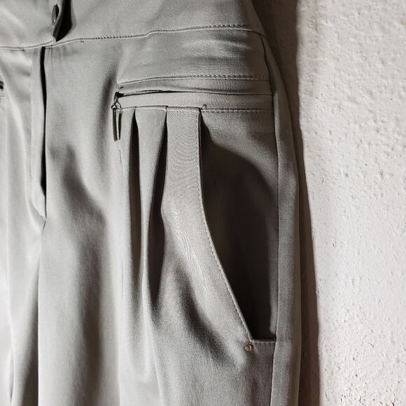 Tail - Picture 3 of 5